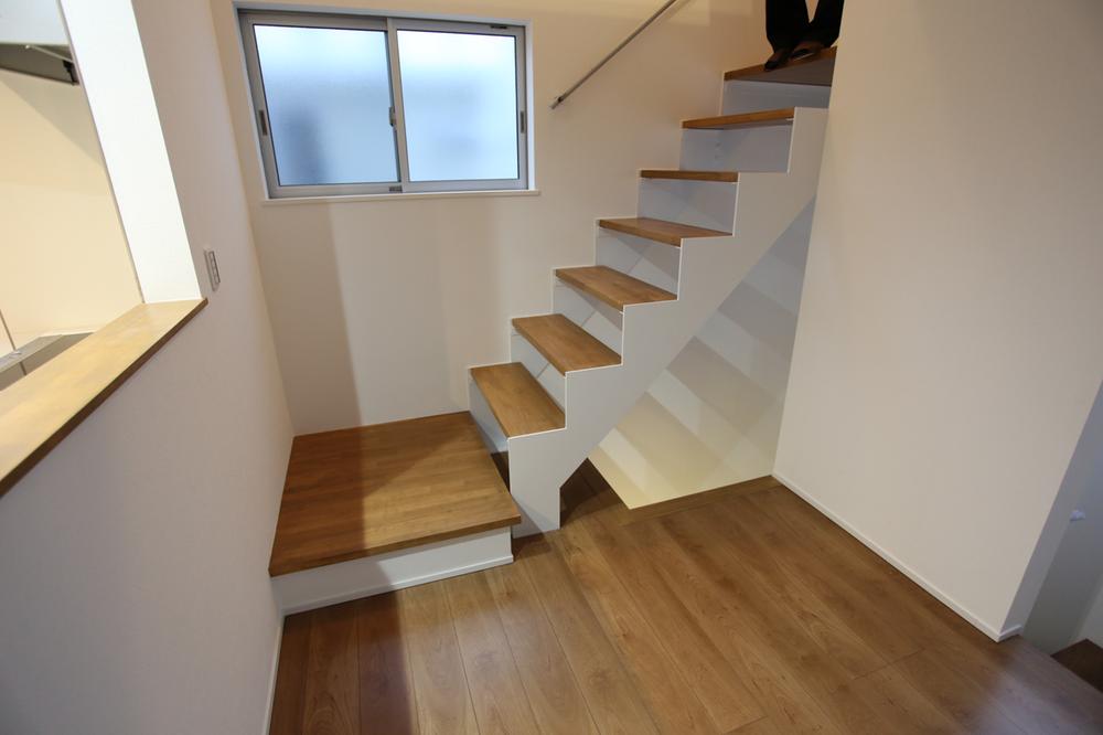 Same specifications photos (Other introspection). Same specifications