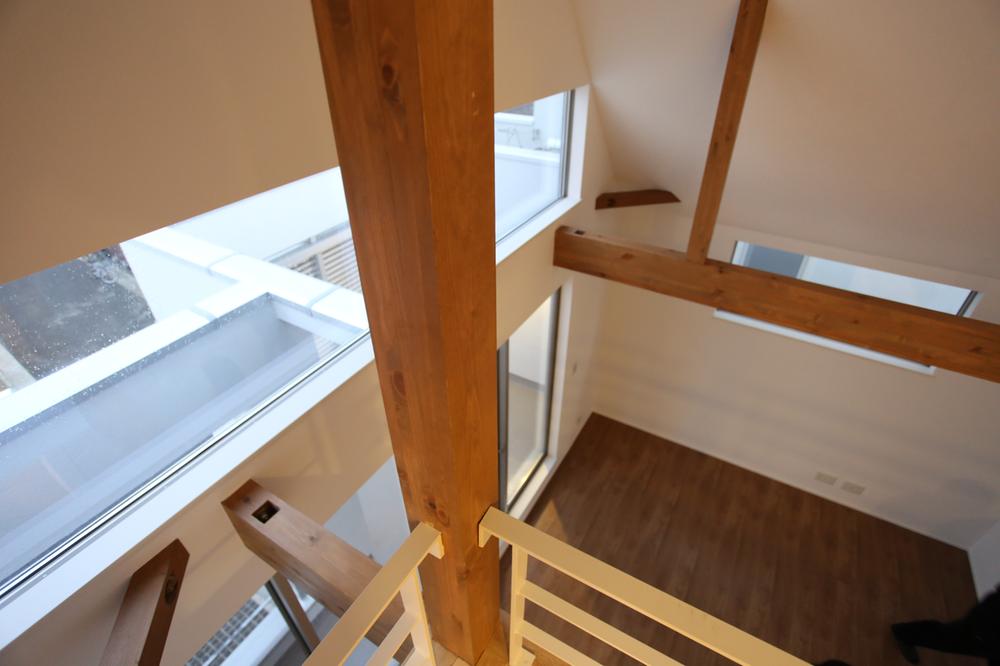 Same specifications photos (living). Same specifications