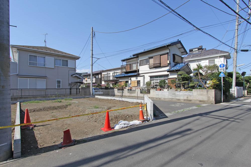 Local appearance photo. Local (10 May 2013) Shooting