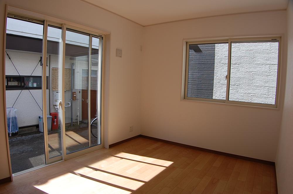 Non-living room. Indoor (September 2013) Shooting