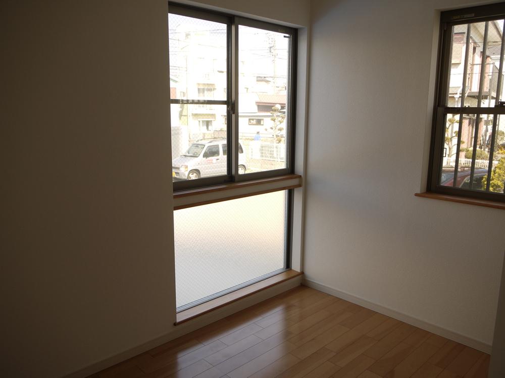 Non-living room. Indoor (February 2013) Shooting