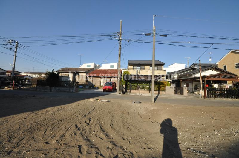 Local appearance photo. Local (12 May 2013) Shooting