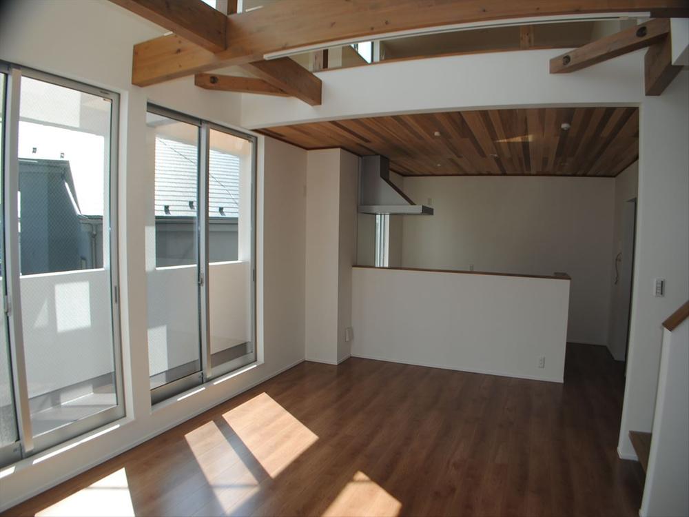 Living. Local (11 May 2013) Shooting  ※ H Building