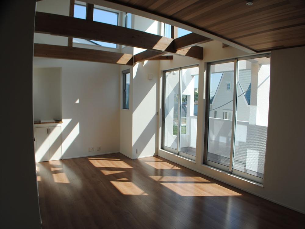 Living. Local (11 May 2013) Shooting  ※ H Building