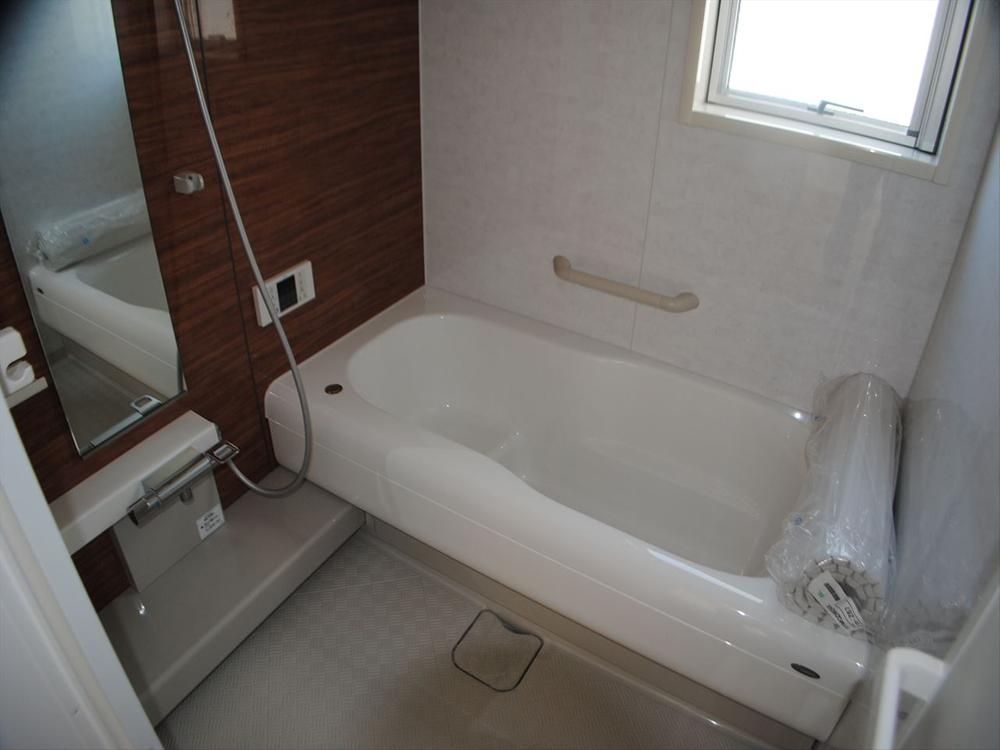 Bathroom. Local (11 May 2013) Shooting  ※ H Building