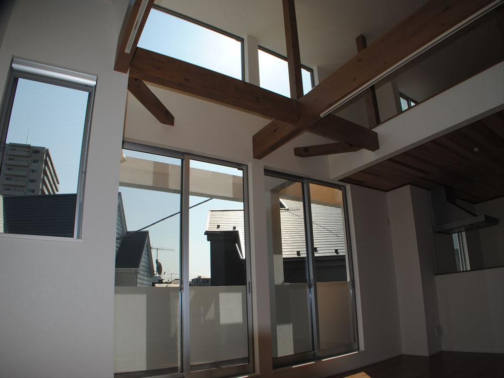 Living. Local (11 May 2013) Shooting  ※ H Building