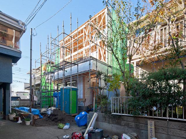 Local appearance photo. Local (12 May 2013) Shooting