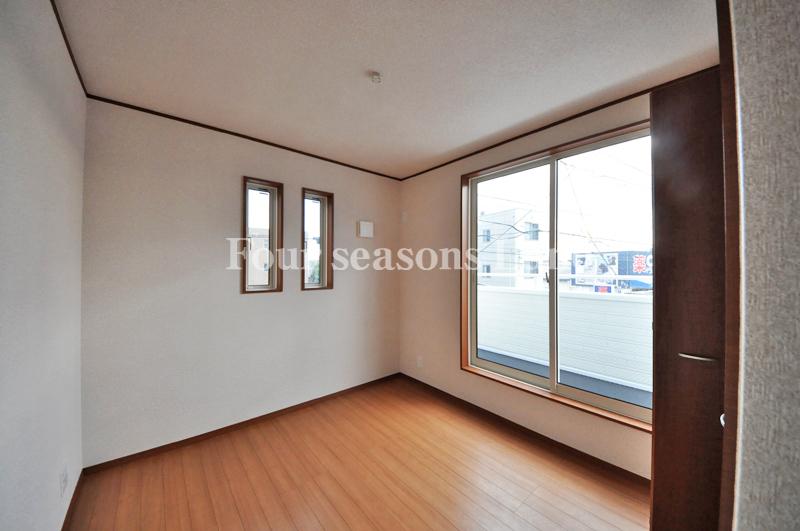 Non-living room. Local (12 May 2013) Shooting