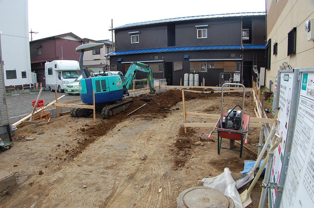 Local appearance photo. Local (10 May 2013) Shooting