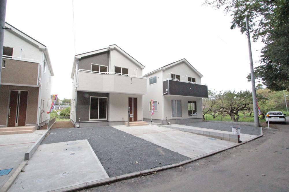 Local photos, including front road. Local (09 May 2013) Shooting From the front 4 Building ・ 5 Building