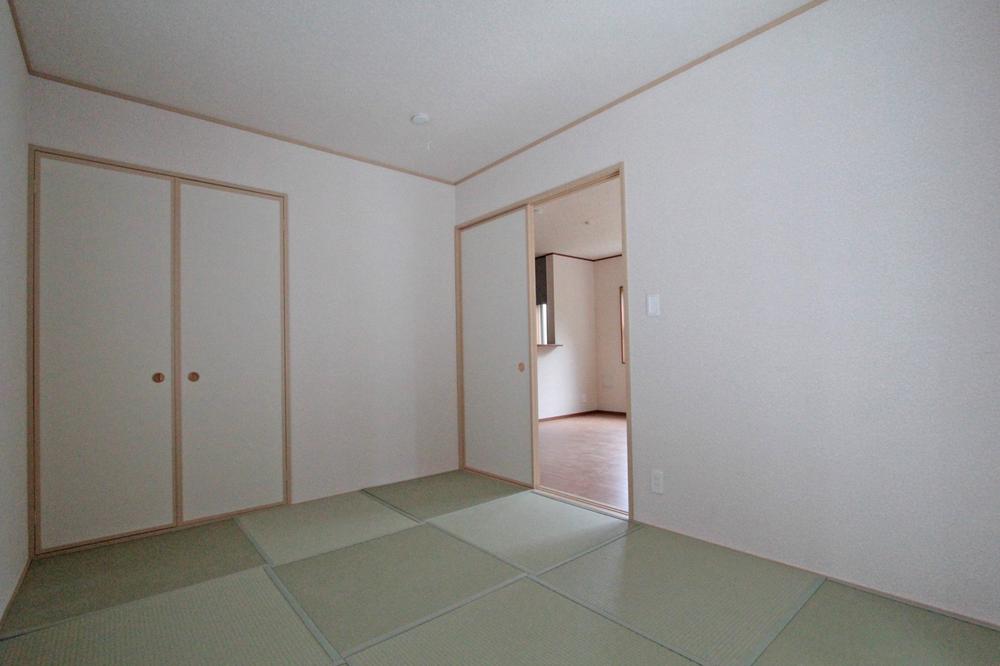 Non-living room. 5 Building 1F Japanese-style room 6 quires