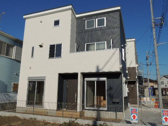 Local appearance photo. Local (11 May 2013) Shooting