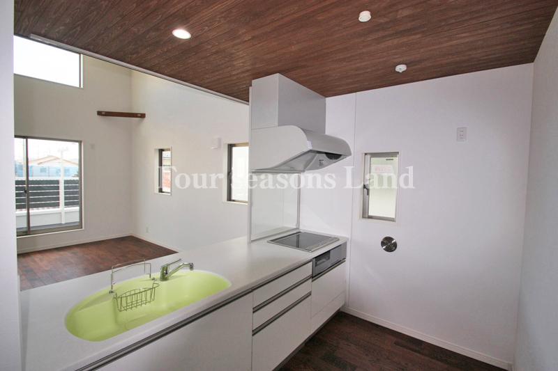 Kitchen. The company construction cases