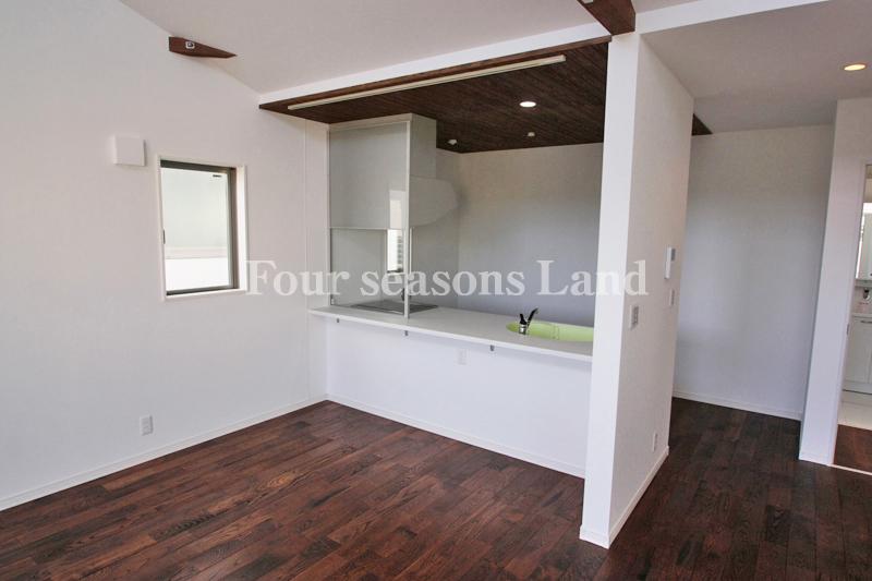 Living. The company construction cases