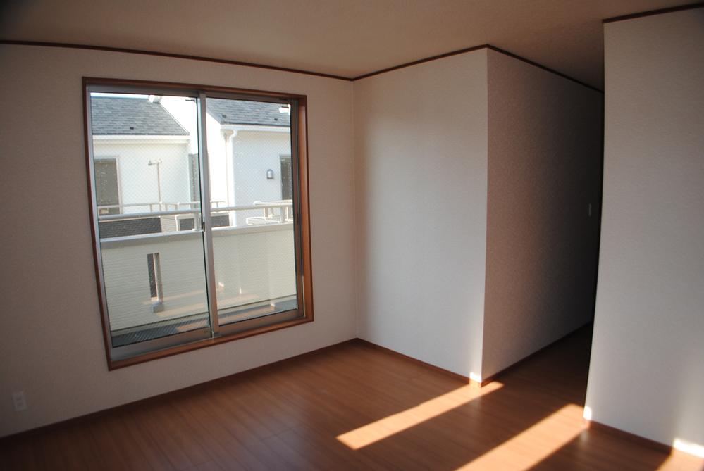 Non-living room. Indoor (12 May 2013) Shooting