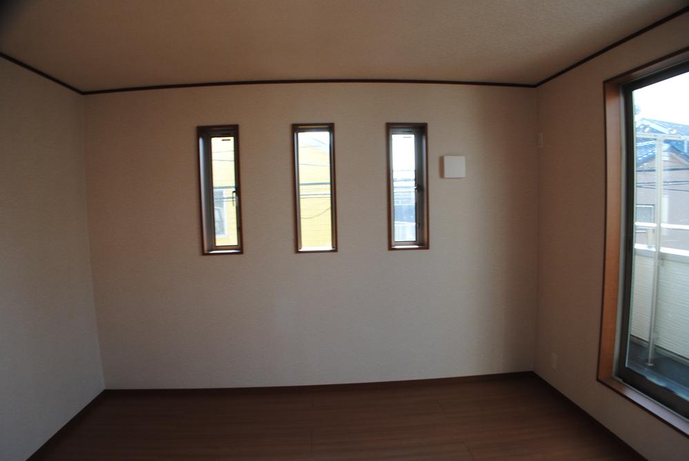 Non-living room. Indoor (12 May 2013) Shooting