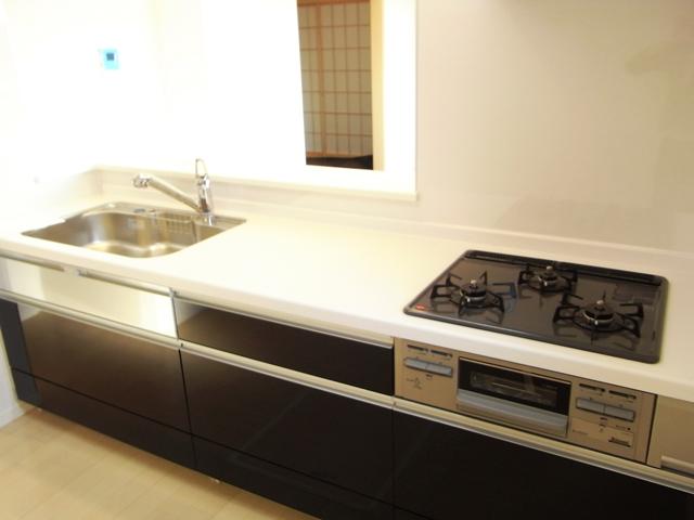 Kitchen. Same specifications