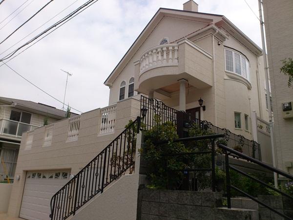 Building plan example (exterior photos). Orthodox European tone.