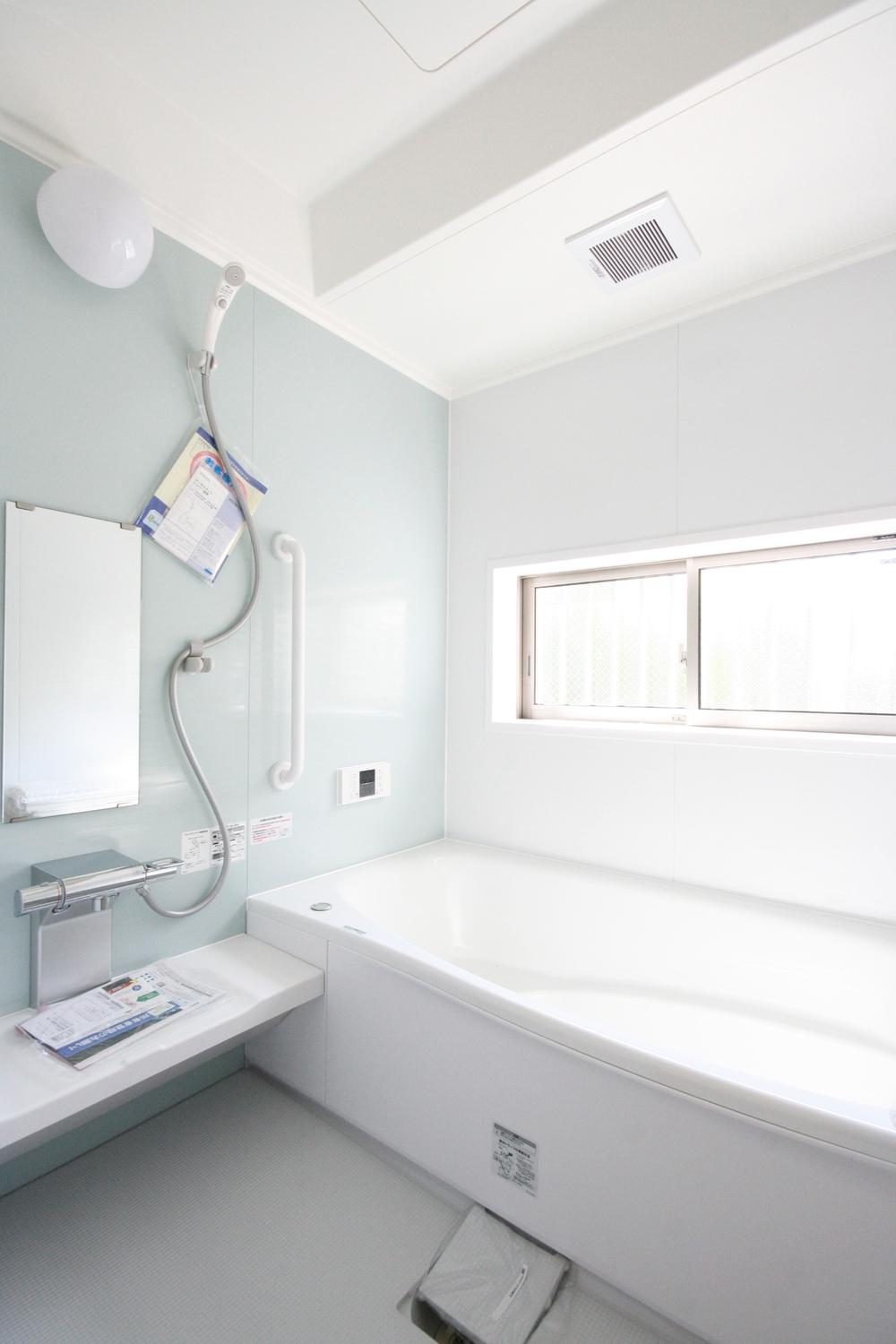 Same specifications photo (bathroom). Interior construction results