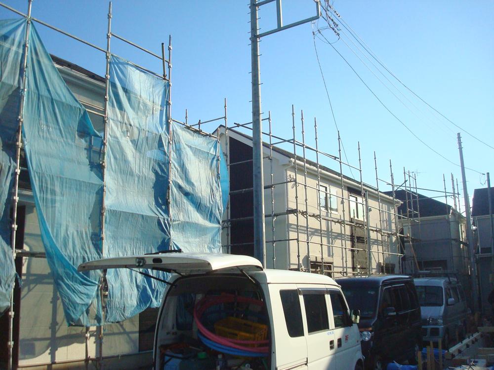 Local appearance photo. Local (12 May 2013) Shooting