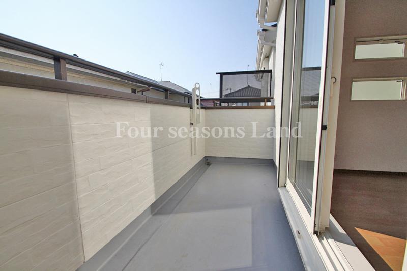 Balcony. Local (10 May 2013) Shooting