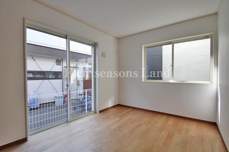 Non-living room. Indoor (10 May 2013) Shooting