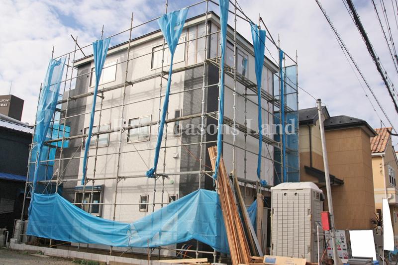 Local appearance photo. Local (12 May 2013) Shooting