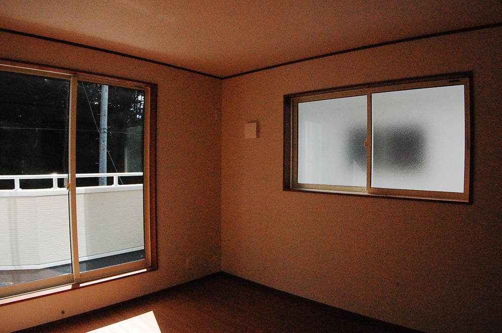 Non-living room. Indoor (10 May 2013) Shooting