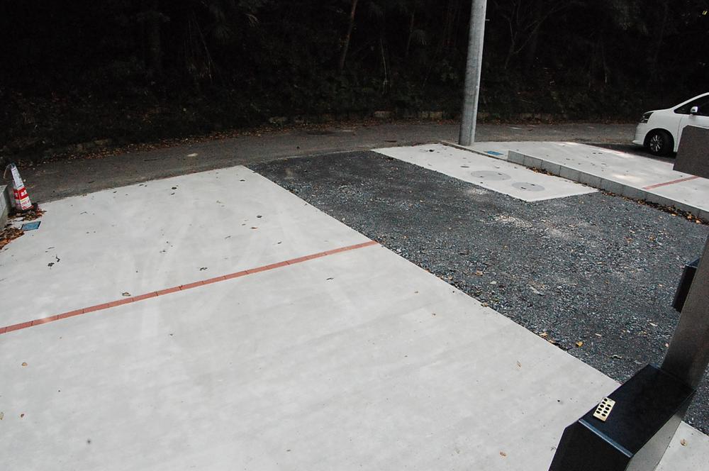 Parking lot. Local (10 May 2013) Shooting