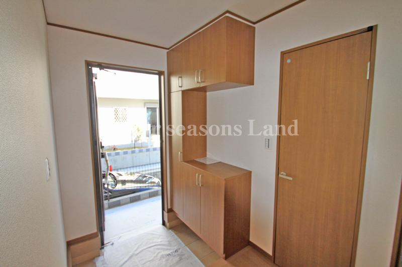 Entrance. Indoor (12 May 2013) Shooting Building 3