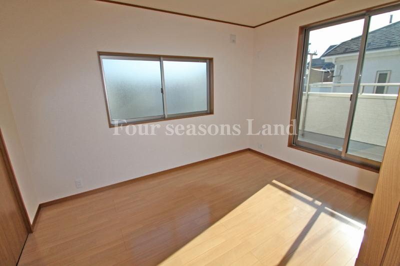 Non-living room. Local (12 May 2013) Shooting Building 3