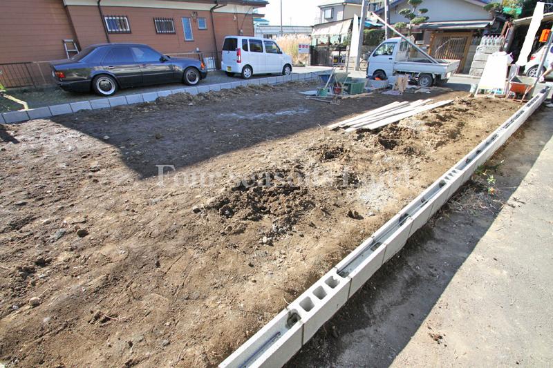 Local appearance photo. Local (12 May 2013) Shooting