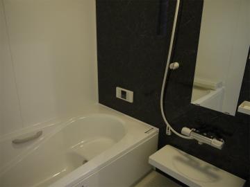 Bathroom. Indoor (12 May 2013) Shooting