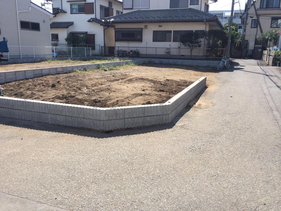 Local appearance photo. Local (10 May 2013) Shooting