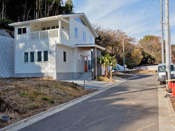 Local photos, including front road