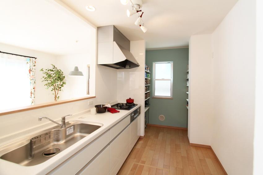 Same specifications photo (kitchen)