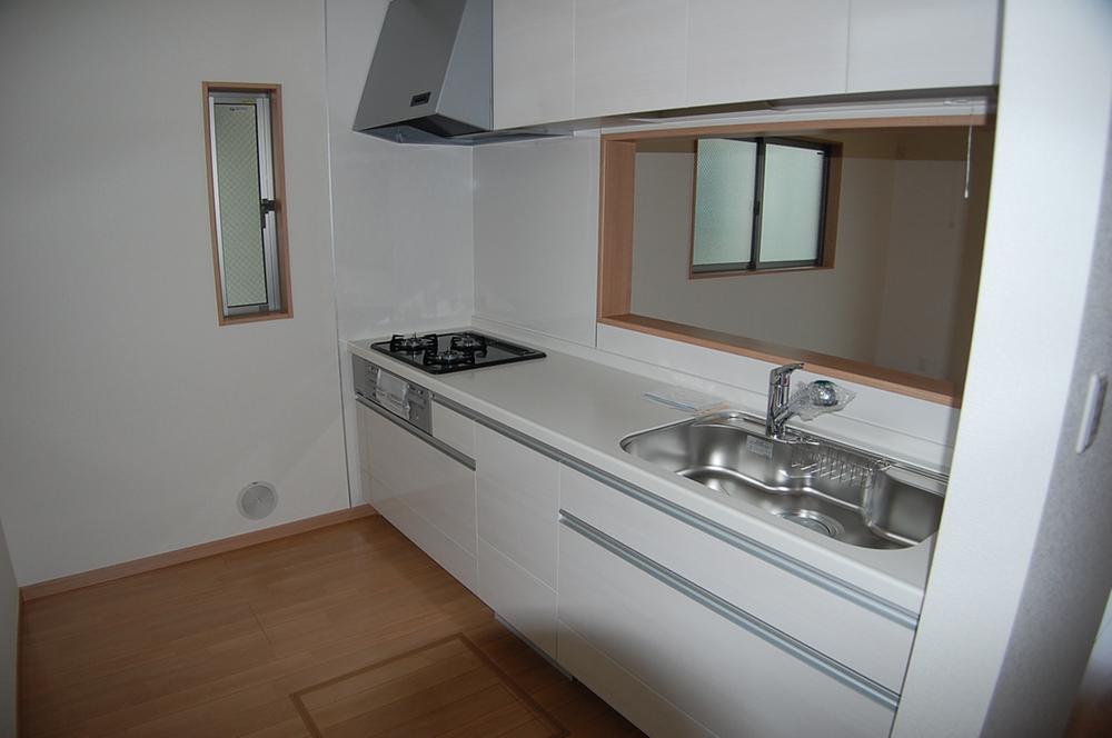 Kitchen. Indoor (10 May 2013) Shooting