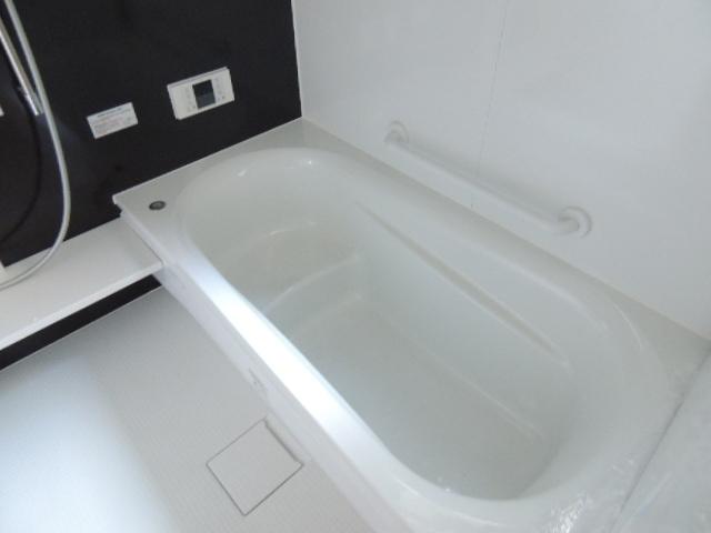 Bathroom. Indoor (10 May 2013) Shooting