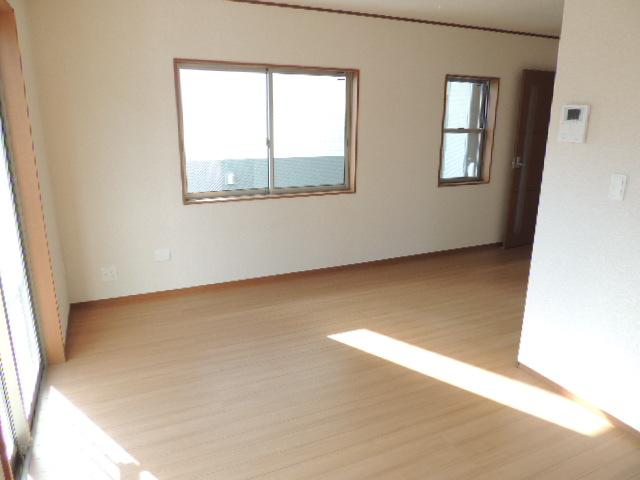 Living. Indoor (10 May 2013) Shooting