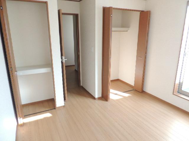 Non-living room. Indoor (10 May 2013) Shooting