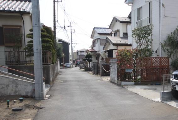 Local photos, including front road. Local (March 2013) Shooting