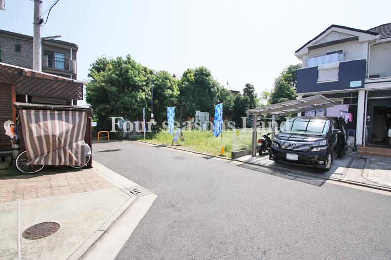 Local photos, including front road. Local (August 2013) Shooting Pre-Construction local