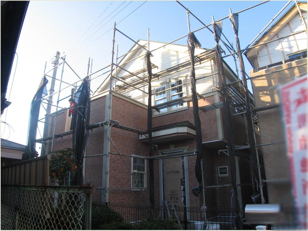 Local appearance photo. Local (12 May 2013) Shooting