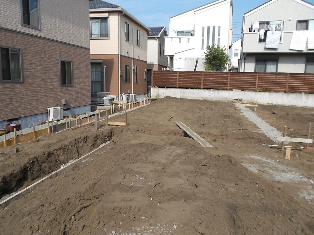 Local appearance photo. Local (11 May 2013) Shooting