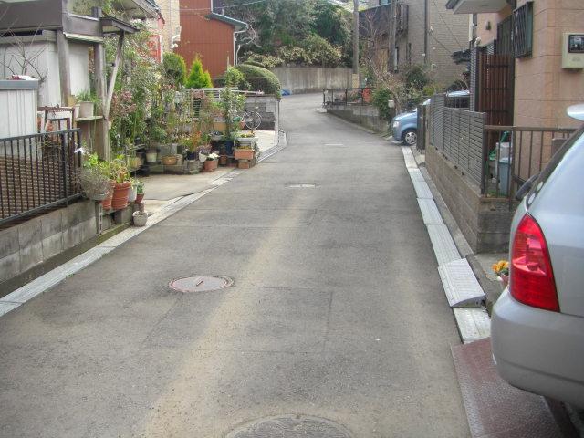 Local photos, including front road. Local (March 2013) Shooting