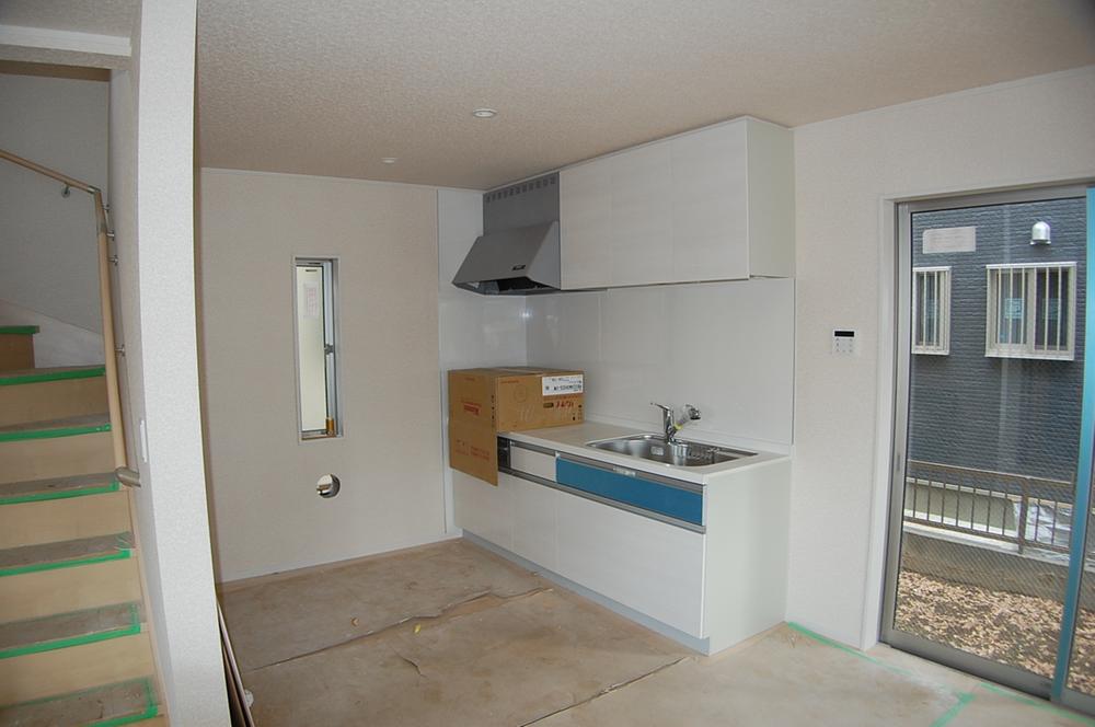 Kitchen. Local (112 2013) Shooting