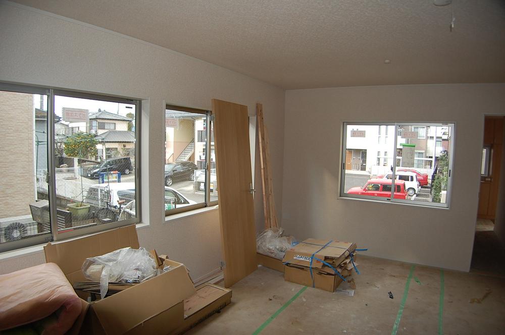 Living. Local (12 May 2013) Shooting