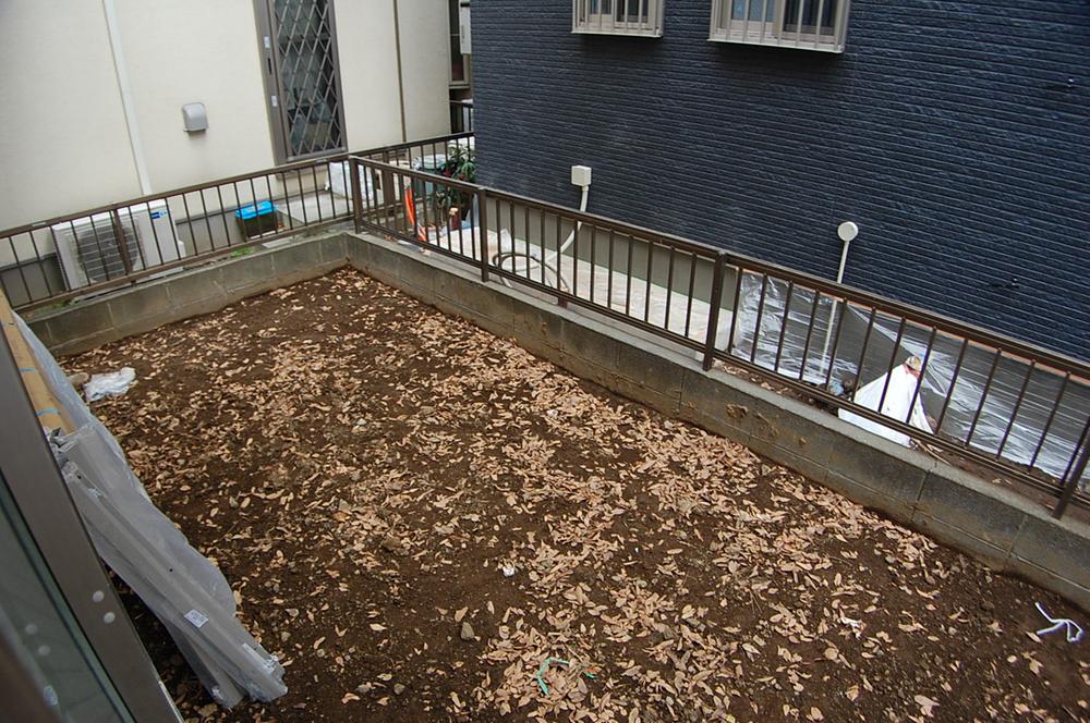 Garden. Local (12 May 2013) Shooting