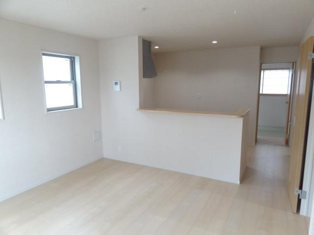 Living. Indoor (11 May 2013) Shooting Select the color of the lighter on the floor material.