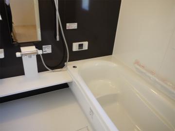 Bathroom. Indoor (11 May 2013) Shooting